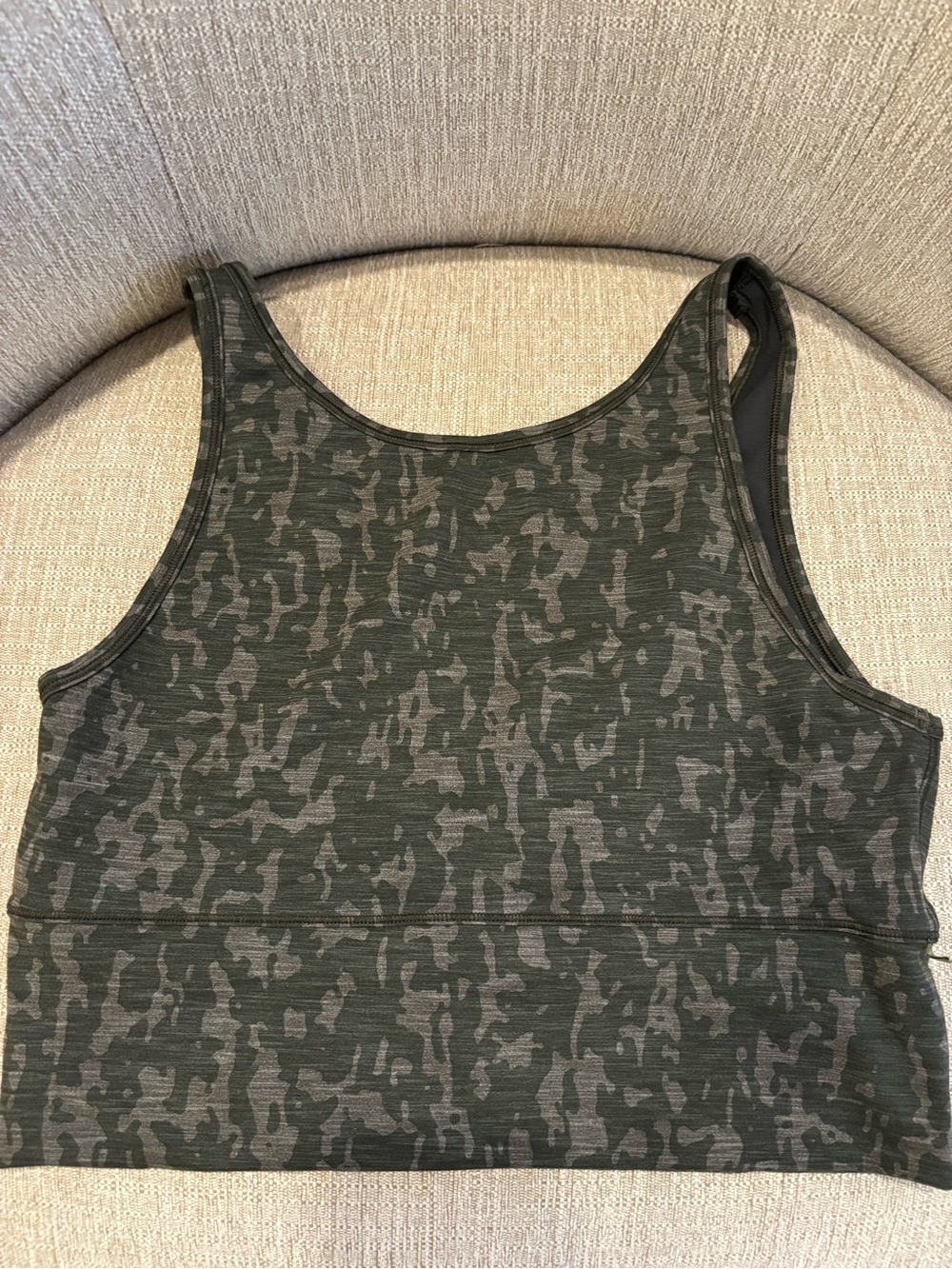 lululemon V- Neck reversible Camo Crop Tank Top Sports Bra layering workout yoga